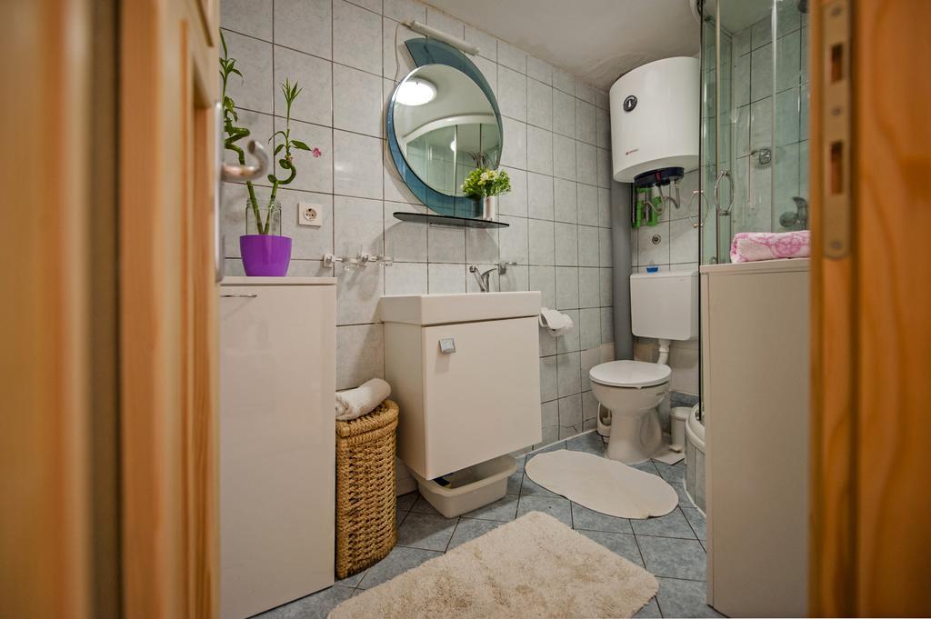 Apartment Premsai โรวีน ภายนอก รูปภาพ