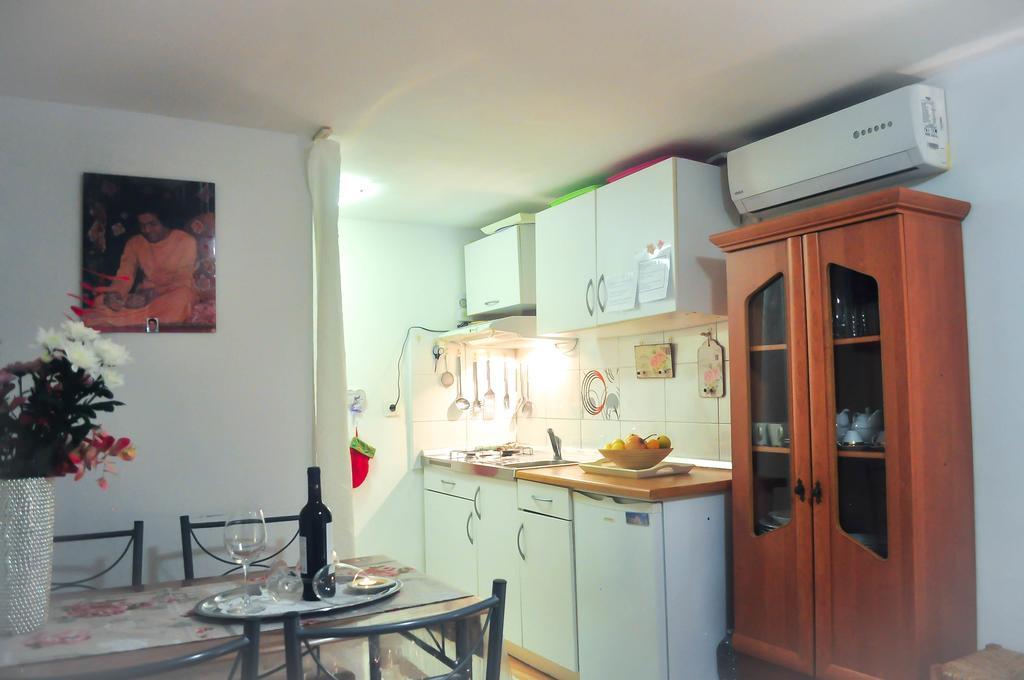 Apartment Premsai โรวีน ภายนอก รูปภาพ