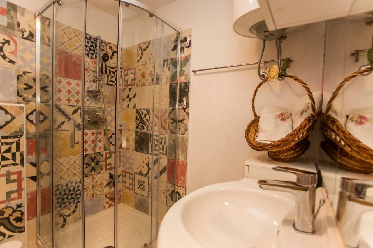 Apartment Premsai โรวีน ภายนอก รูปภาพ